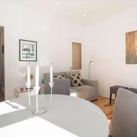 Graça With Terrace In Appartement