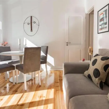 Apartment Graca With Terrace In *