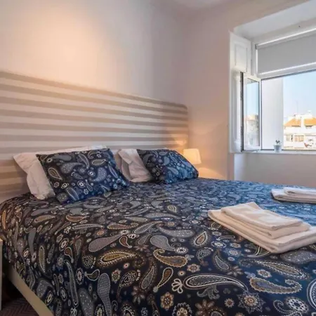 Apartment Graca With Terrace In *
